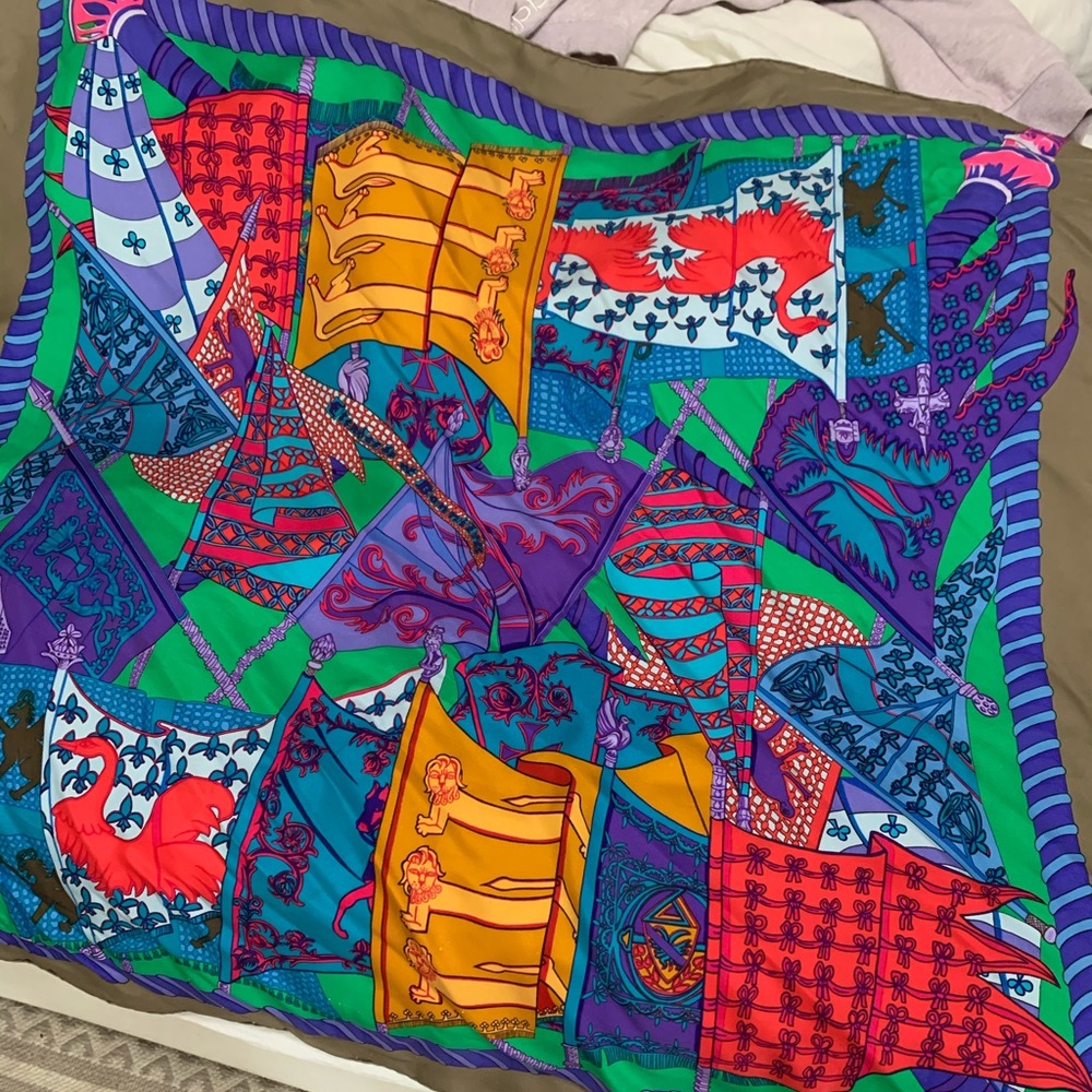 Hermès Scarf - never worn
